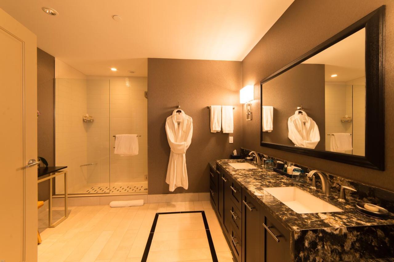 The Tennessean Personal Luxury Hotel Knoxville Exterior photo