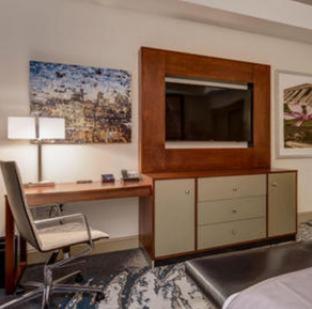 The Tennessean Personal Luxury Hotel Knoxville Room photo