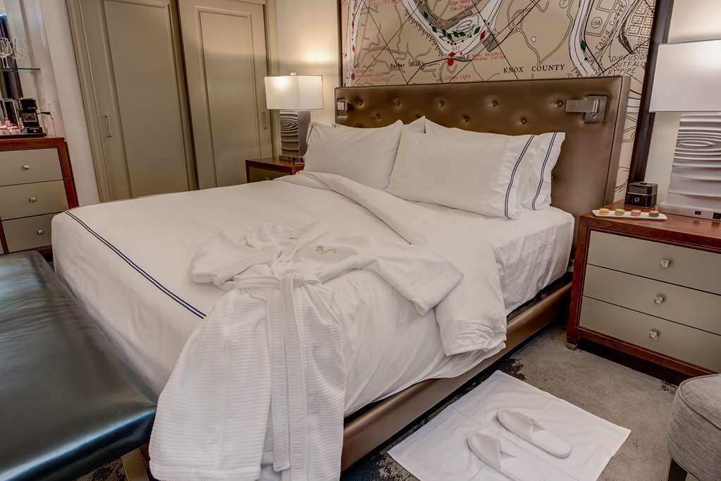 The Tennessean Personal Luxury Hotel Knoxville Room photo