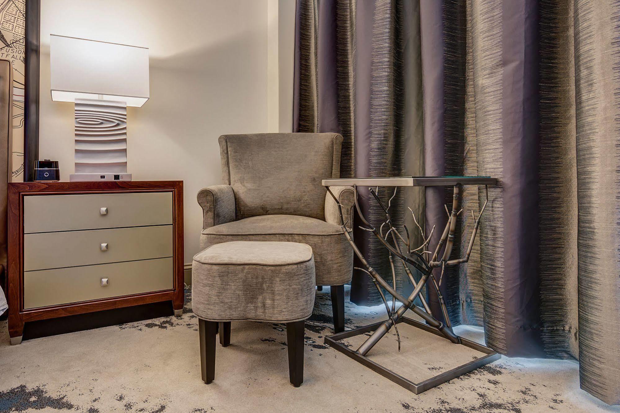 The Tennessean Personal Luxury Hotel Knoxville Exterior photo